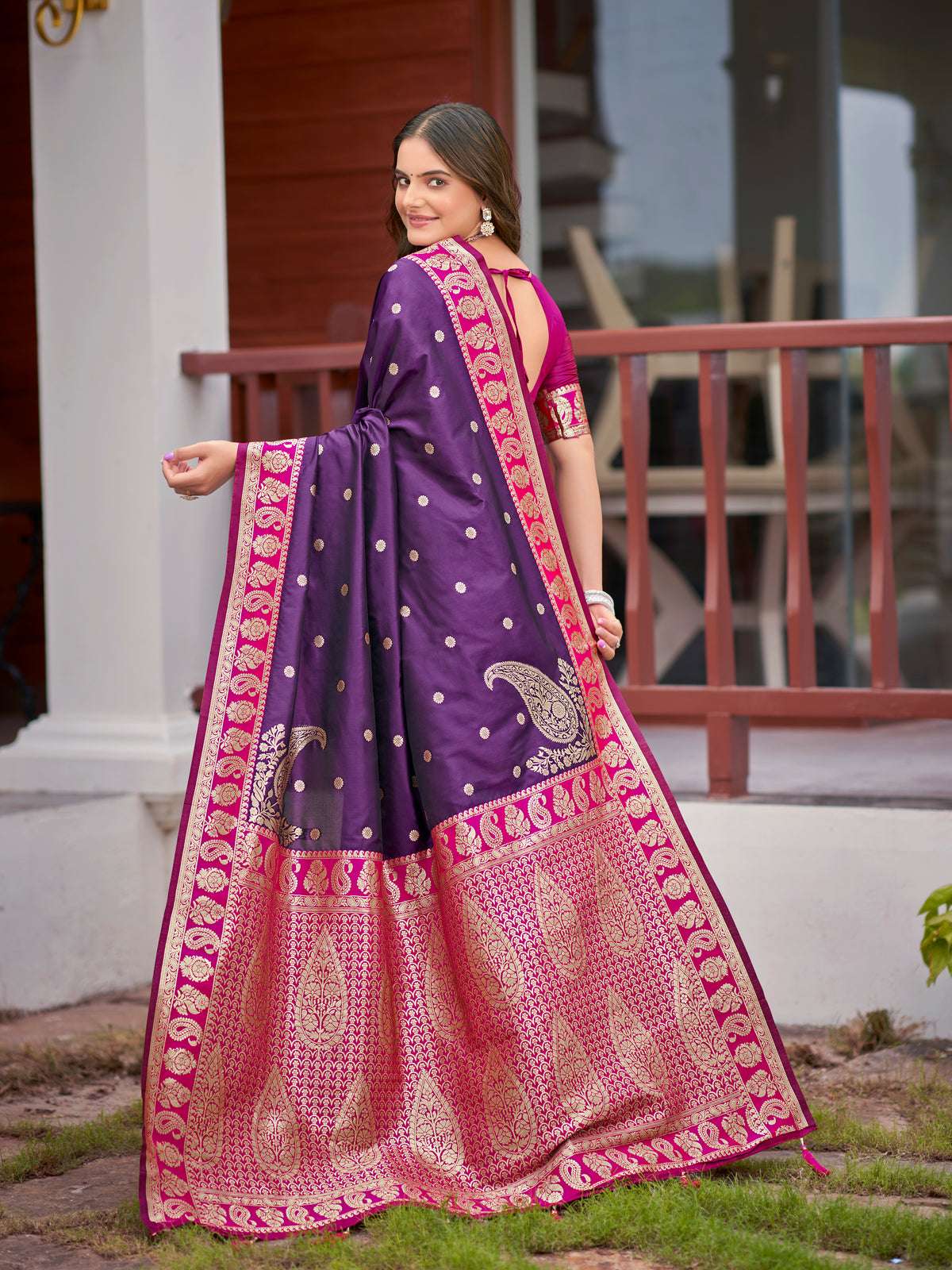 Deep Purple & Magenta Pink Woven Jacquard Silk Saree with Blouse Piece