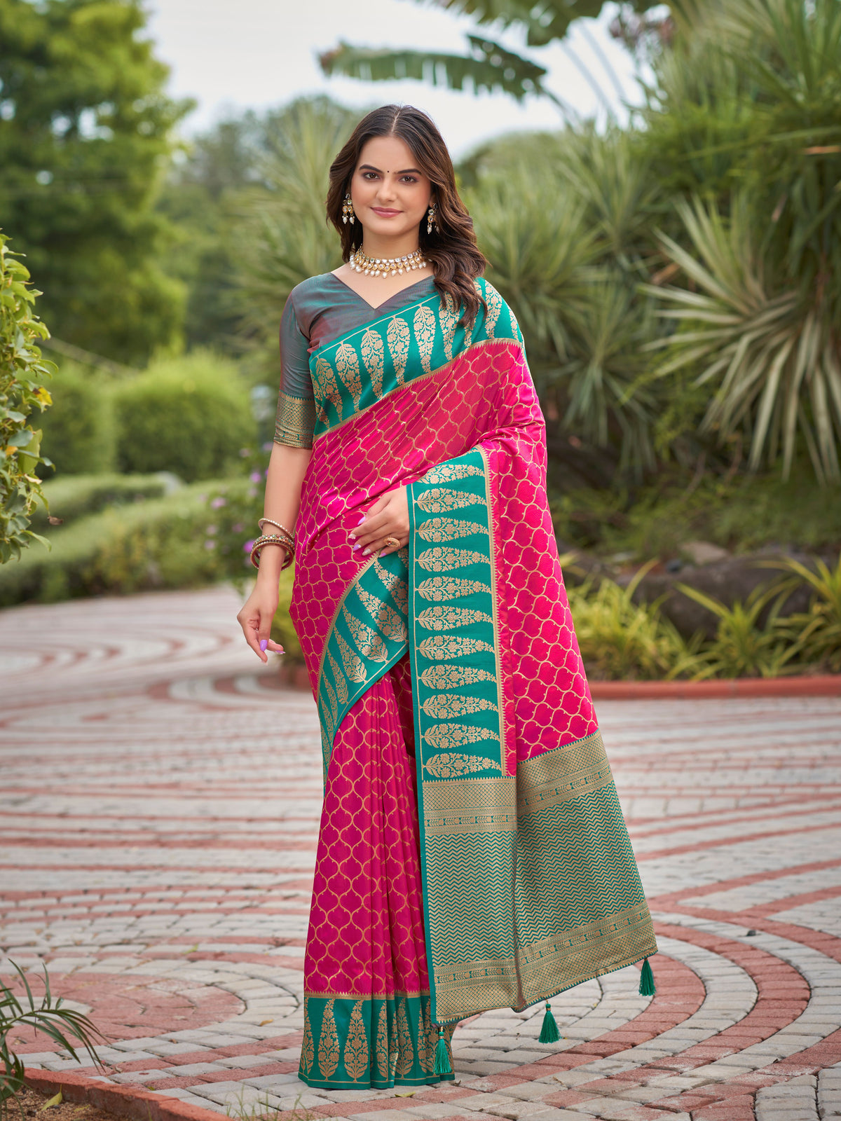 Rani Pink & Peacock Green Woven Jacquard Silk Saree with Blouse Piece