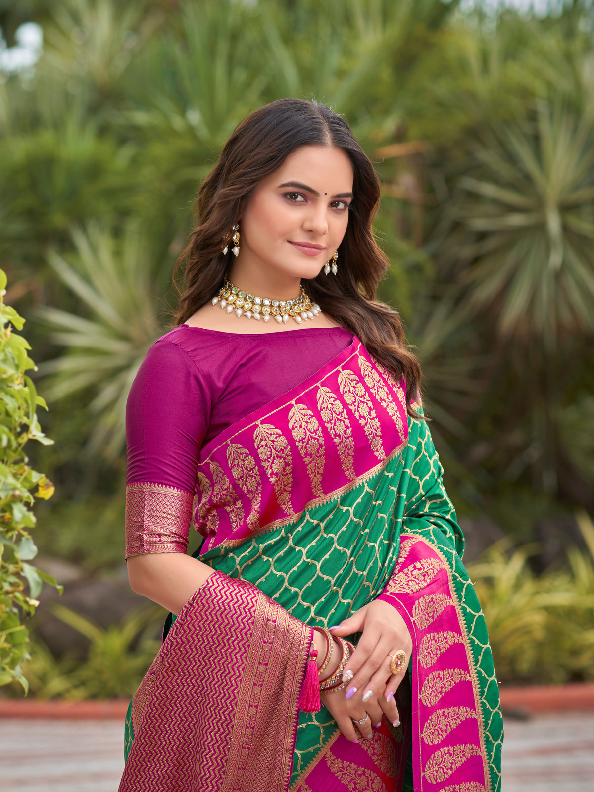 Emerald Green & Magenta Pink Woven Jacquard Silk Saree with Blouse Piece